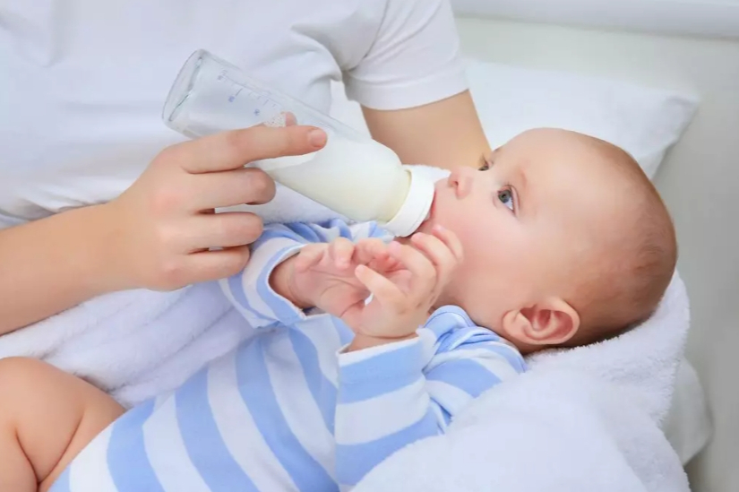 Топ 10 гипоаллергенных смесей для малышей