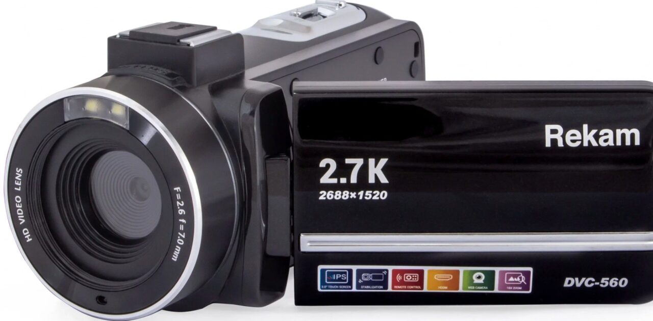 Видеокамера "Rekam DVC-560"