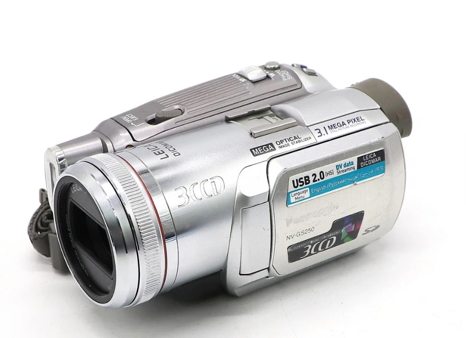 Видеокамера "Panasonic NV-GS250"